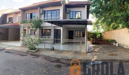 Sobrado para Venda em Campo Mourão, Jardim Flórida, 3 dormitórios, 1 suíte, 2 banheiros, 1 vaga