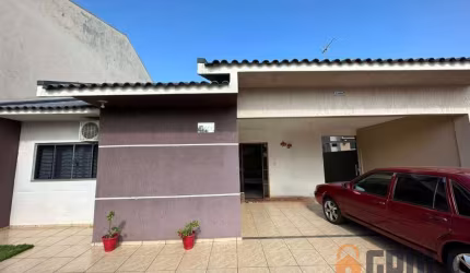 Casa para Venda em Campo Mourão, Centro, 3 dormitórios, 1 suíte, 2 banheiros, 2 vagas