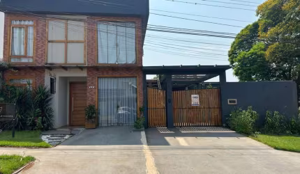 Sobrado para Venda em Campo Mourão, Jardim Flórida, 4 dormitórios, 1 suíte, 5 banheiros, 2 vagas