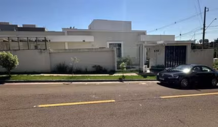 Casa para Venda em Campo Mourão, Jardim Shangrilá II, 3 dormitórios, 2 suítes, 1 banheiro, 1 vaga