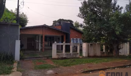 Casa para Venda em Campo Mourão, Jardim Residencial Araucária, 3 dormitórios, 2 suítes, 3 banheiros, 2 vagas