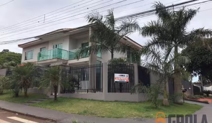 Sobrado para Venda em Campo Mourão, Jardim Maia, 4 dormitórios, 3 suítes, 4 banheiros, 2 vagas