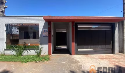 Casa para Venda em Campo Mourão, Centro, 3 dormitórios, 1 suíte, 1 banheiro