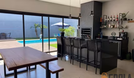 Casa para Venda em Campo Mourão, Jardim Francisco Ferreira Albuquerque, 3 dormitórios, 1 suíte, 3 banheiros, 4 vagas