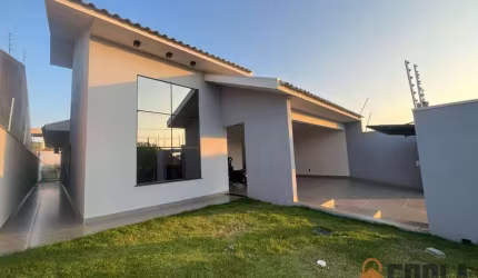 Casa para Venda em Cianorte, Conjunto Ovidio Franzoni, 3 dormitórios, 1 suíte, 2 banheiros, 2 vagas