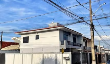 Sobrado para Venda em Campo Mourão, Jardim Residencial Maria Clara, 4 dormitórios, 1 suíte, 3 banheiros, 2 vagas