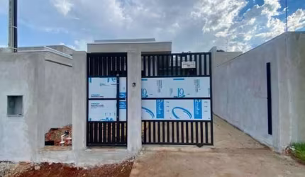 Casa para Venda em Campo Mourão, Novo Centro Universitário, 3 dormitórios, 1 suíte, 2 banheiros