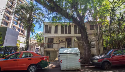 Casa em condomínio fechado com 3 quartos à venda na Travessa Professor Tupi Caldas, 38, Petrópolis, Porto Alegre por R$ 1.250.000