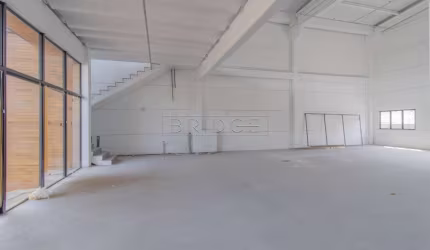 Ponto comercial para alugar na Avenida Protásio Alves, 3237, Petrópolis, Porto Alegre por R$ 25.000