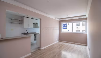Apartamento com 2 quartos à venda na Rua Roque Calage, 850, Passo da Areia, Porto Alegre por R$ 474.000