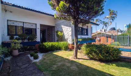 Casa em condomínio fechado com 2 quartos à venda na Rua Senador Annibal Di Primio Beck, 50, Boa Vista, Porto Alegre por R$ 1.600.000