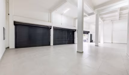 Ponto comercial com 2 salas à venda na Avenida Assis Brasil, 1940, Passo da Areia, Porto Alegre por R$ 3.900.000