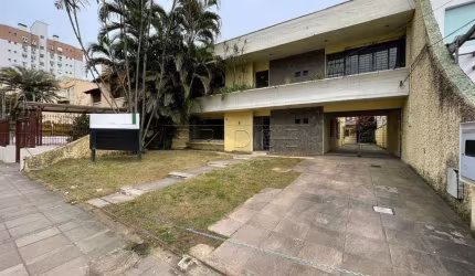 Casa comercial para alugar na Rua Itapeva, 53, Passo da Areia, Porto Alegre por R$ 13.000