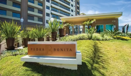 Apartamento com 3 quartos à venda na Avenida da Cavalhada, 5730, Cavalhada, Porto Alegre por R$ 649.900
