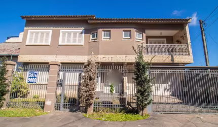 Casa em condomínio fechado com 4 quartos à venda na Rua Ari Marinho, 187, Higienópolis, Porto Alegre por R$ 1.290.000