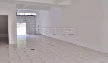 Ponto comercial para alugar na Avenida Benjamin Constant, 397, São João, Porto Alegre por R$ 2.300