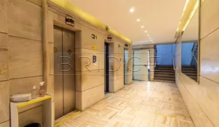 Sala comercial para alugar na Rua Uruguai, 277, Centro Histórico, Porto Alegre por R$ 21.000