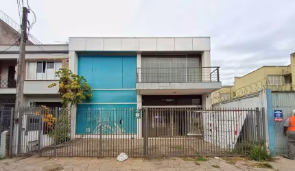 Prédio com 7 salas para alugar na Rua Buarque de Macedo, 267, São Geraldo, Porto Alegre por R$ 10.000
