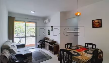 Apartamento com 2 quartos para alugar na Rua Abram Goldsztein, 250, Jardim Carvalho, Porto Alegre por R$ 2.300