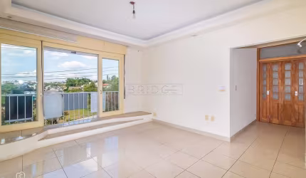 Apartamento com 3 quartos para alugar na Rua Felipe Becker, 663, Três Figueiras, Porto Alegre por R$ 6.900
