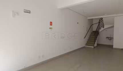Ponto comercial com 2 salas para alugar na Rua Coronel Paulino Teixeira, 400, Rio Branco, Porto Alegre por R$ 3.500
