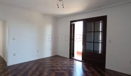 Apartamento com 3 quartos para alugar na Avenida Maranhão, 593, São Geraldo, Porto Alegre por R$ 2.250