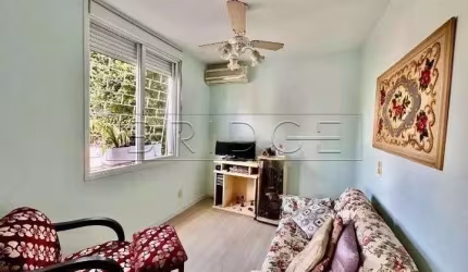 Apartamento com 2 quartos para alugar na Rua José Domingos Varella, 161, Cavalhada, Porto Alegre por R$ 2.000