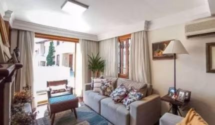 Casa em condomínio fechado com 4 quartos para alugar na Avenida Jacuí, 700, Cristal, Porto Alegre por R$ 6.200