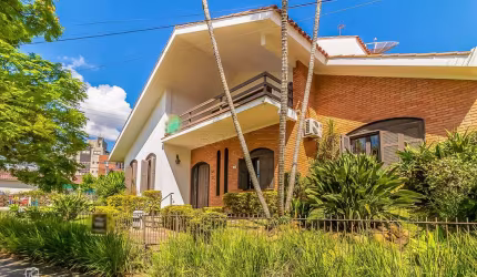 Casa em condomínio fechado com 6 quartos para alugar na Praça Lima Duarte, 57, Chácara das Pedras, Porto Alegre por R$ 25.000