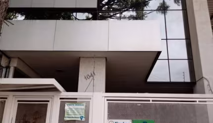 Sala comercial para alugar na Rua Barão do Amazonas, 1041, Petrópolis, Porto Alegre por R$ 1.800