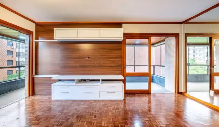 Apartamento com 3 quartos para alugar na Rua Professor Langendonck, 47, Petrópolis, Porto Alegre por R$ 5.800
