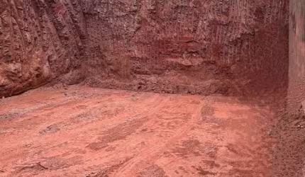 Terreno à venda na Rua das Sucupiras, Portal dos Ipês 3, Cajamar por R$ 280.000