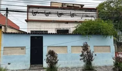 Casa com 2 quartos à venda na Avenida Getúlio Vargas, Centro, Nilópolis, 67 m2 por R$ 250.000