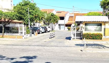 Casa em condomínio fechado com 4 quartos à venda na Rua Cosmorama, Cosmorama, Mesquita, 220 m2 por R$ 550.000