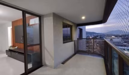 Apartamento com 3 quartos para alugar na Estrada Eliseu de Alvarenga, Centro, Nilópolis, 92 m2 por R$ 2.500