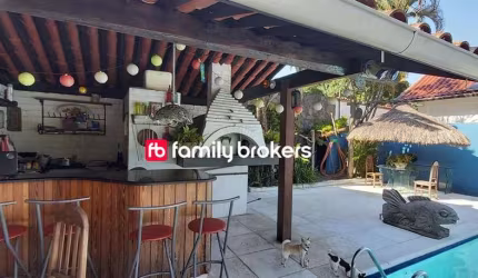 Casa em condomínio com 811m²/ 5 quartos / Barra da Tijuca!