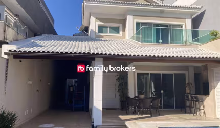 RIVIERA DEL SOL: MAGNÍFICA CASA DUPLEX DE 4 QUARTOS | 471 M² | 4 VAGAS | LAZER COMPLETO