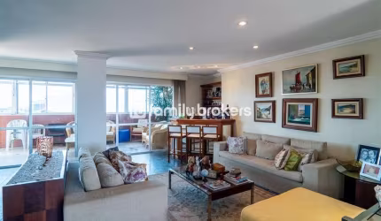 COBERTURA LINEAR COM 430m² E 5 QUARTOS À VENDA