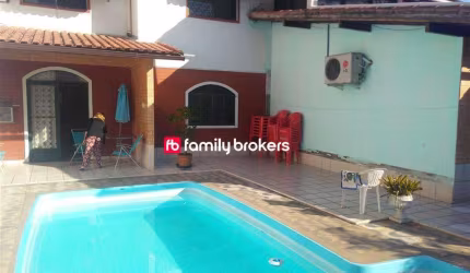 CASA DUPLEX EM CONDOMÍNIO FECHADO NO ITANHANGÁ: 5 QUARTOS | 8 VAGAS