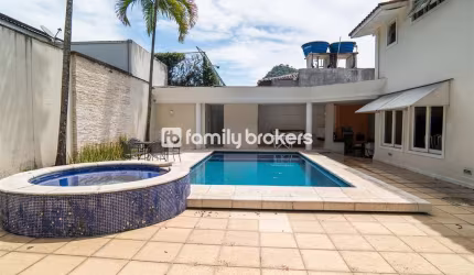 LINDA CASA DUPLEX À VENDA NO ITANHANGÁ | 5 SUÍTES | LAZER COMPLETO.