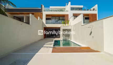 CONDOMÍNIO RIOMAR: LUXUOSA CASA COM 5 QUARTOS | 340m² | 3 VAGAS | OPORTUNIDADE