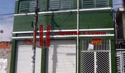 Salão comercial de 540m² no bairro Jardim Brasil.