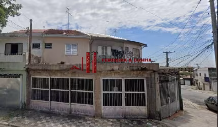 Casa sobrado a venda de 130m² no bairro Vila Maria.