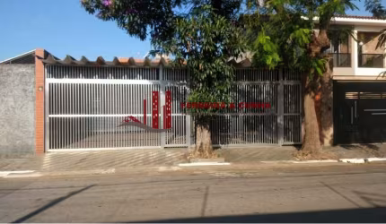 Casa para locação com 210m² no bairro Jardim Guança.