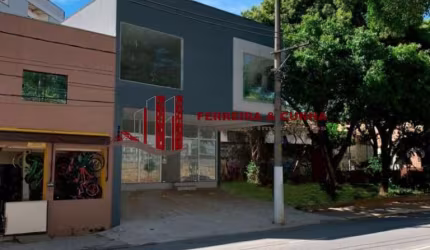 Loja com renda à venda, com 281,32 m² ao lado do metrô Vila Prudente!