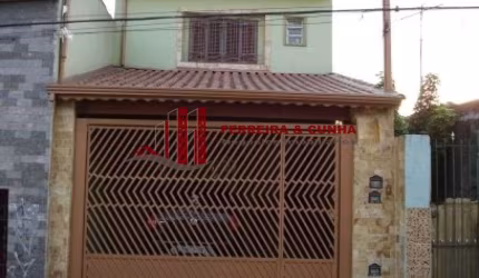 Excelente Casa Assobradada no bairro Vila Medeiros.