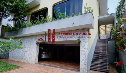 Sobrado 488m² no bairro Jardim São Bento