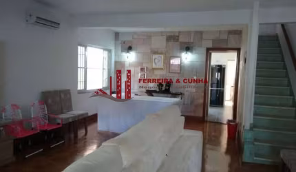 Sobrado 273m² no bairro Vila Anglo Brasileira