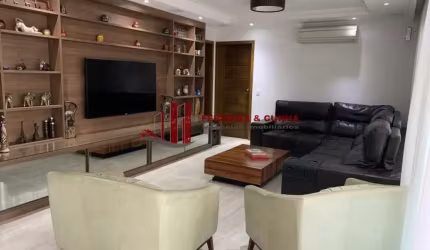 Excelente apartamento no bairro da Barra Funda - 241m² - 4 dorms - 2 suites - 3 vagas