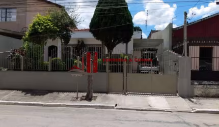 Casa térrea 230m²  no bairro Vila Mazzei